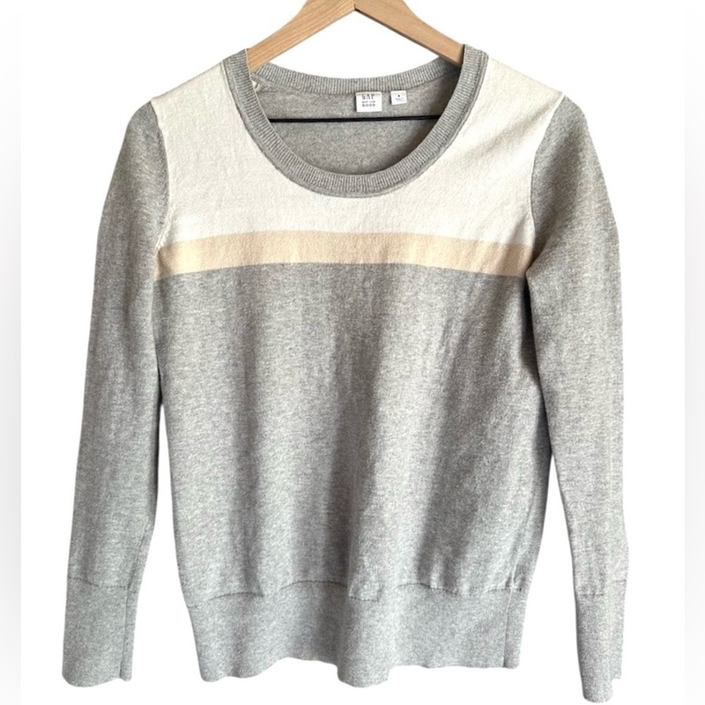 🌸GAP Scoopneck Sweater Gray White Beige Stripe S